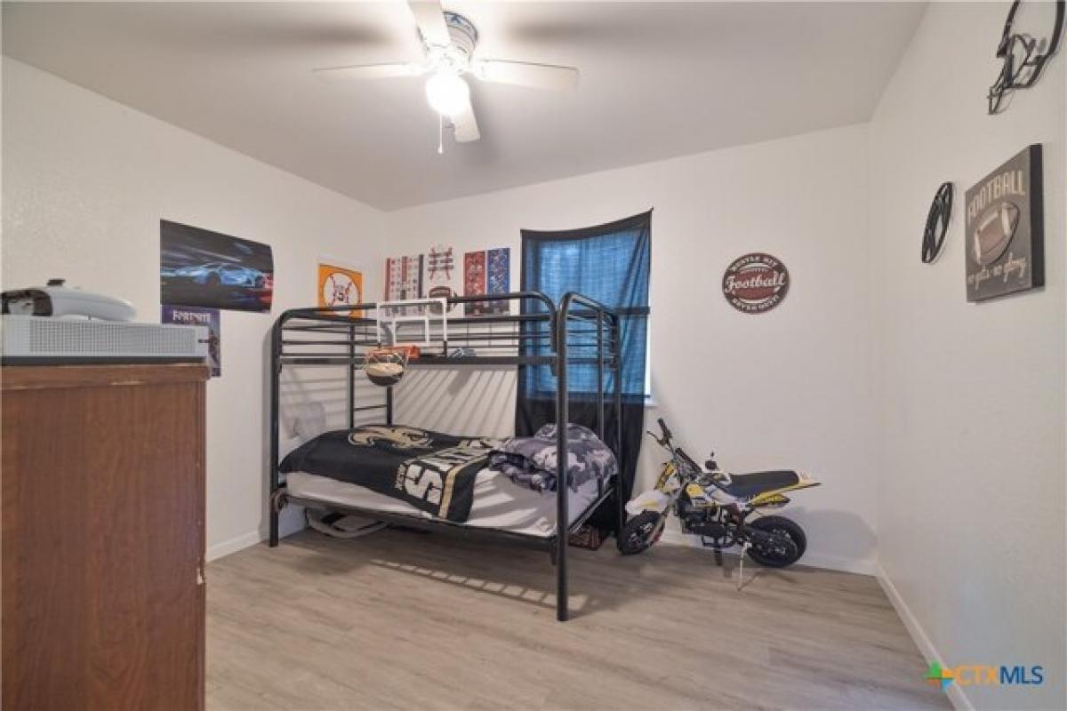 Picture of Home For Sale in Goliad, Texas, United States