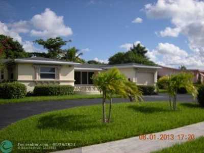 Home For Sale in Lauderdale Lakes, Florida