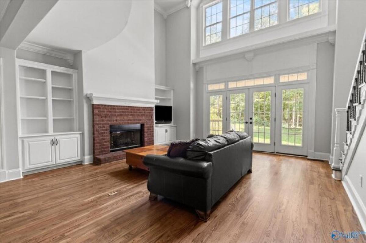 Picture of Home For Sale in Toney, Alabama, United States