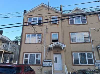 Home For Sale in Far Rockaway, New York