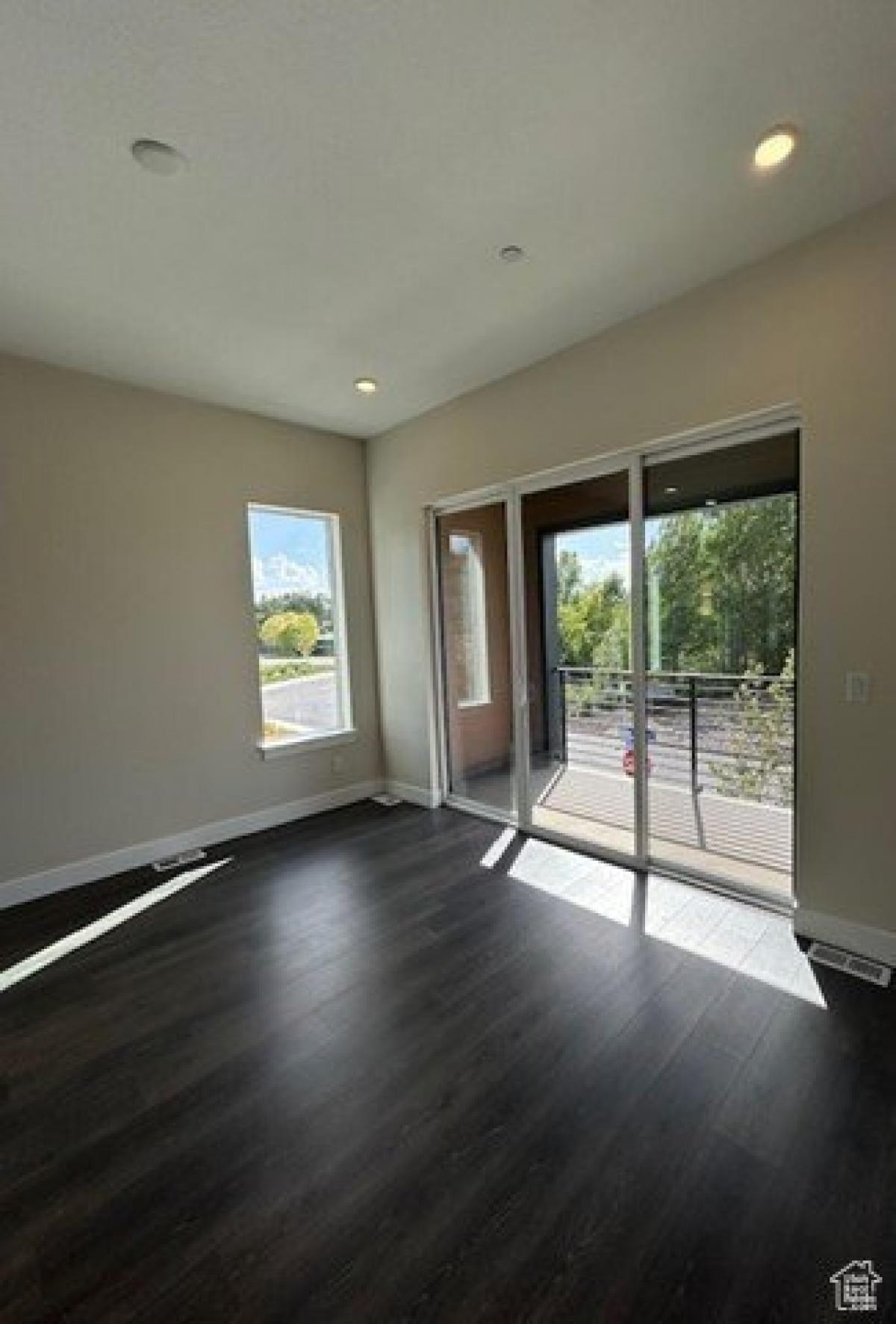 Picture of Home For Sale in Holladay, Utah, United States