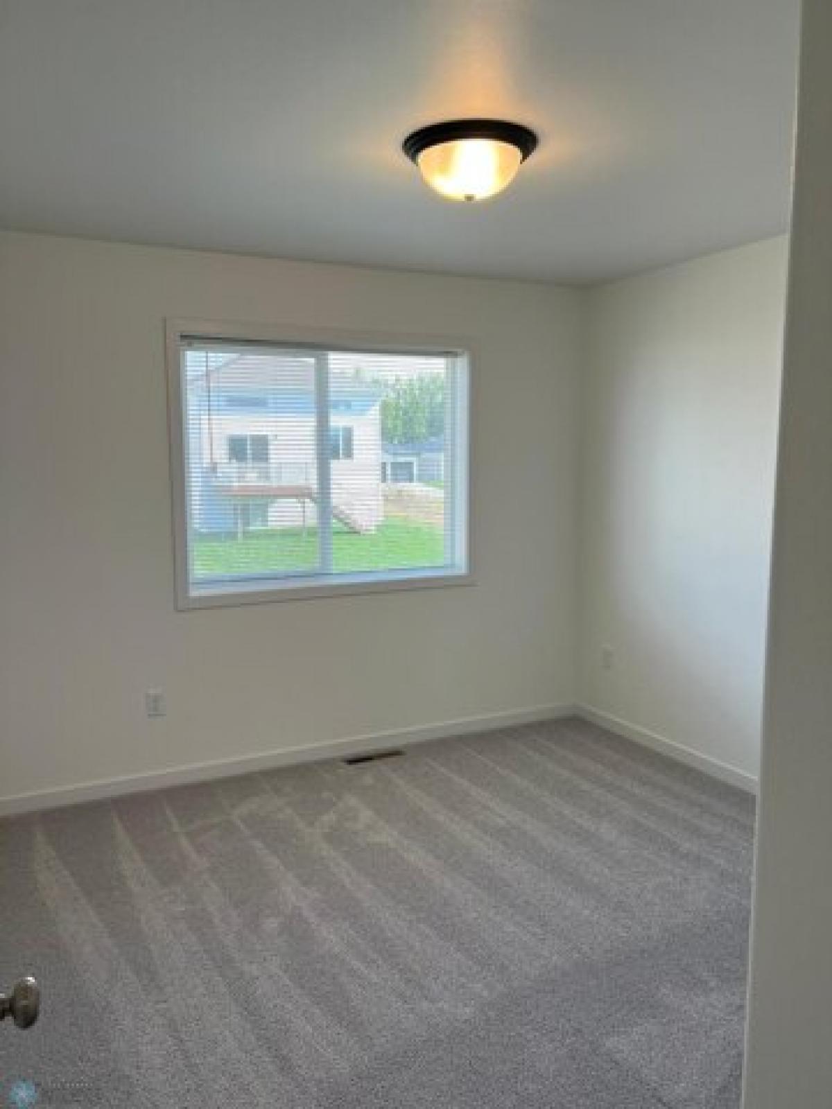 Picture of Home For Sale in West Fargo, North Dakota, United States