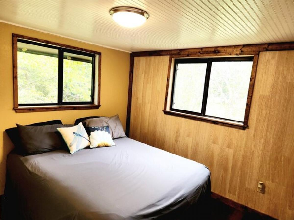 Picture of Home For Sale in Riverside, Texas, United States