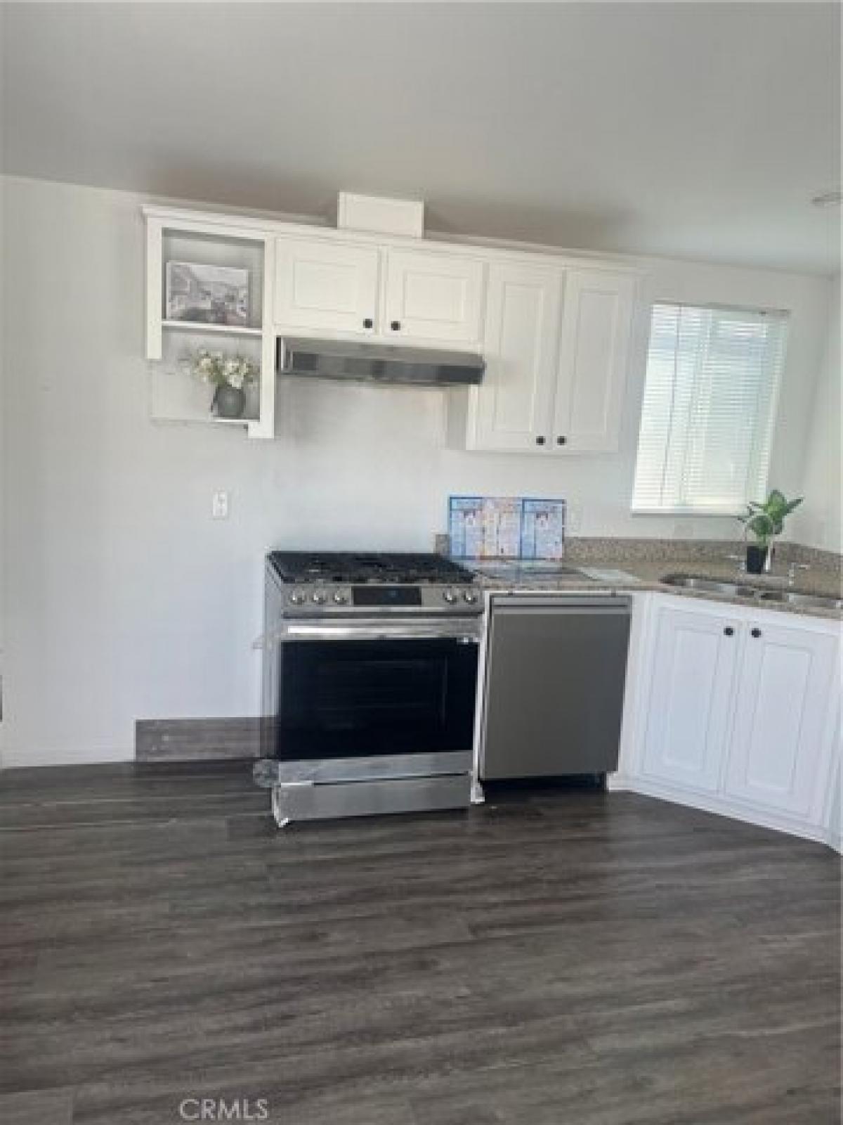 Picture of Home For Sale in Van Nuys, California, United States