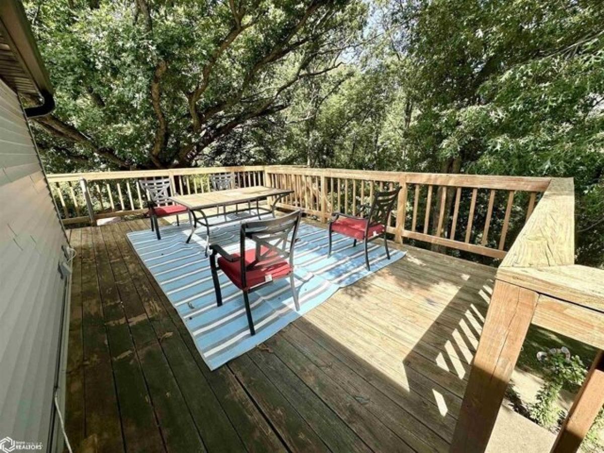 Picture of Home For Sale in Brooklyn, Iowa, United States