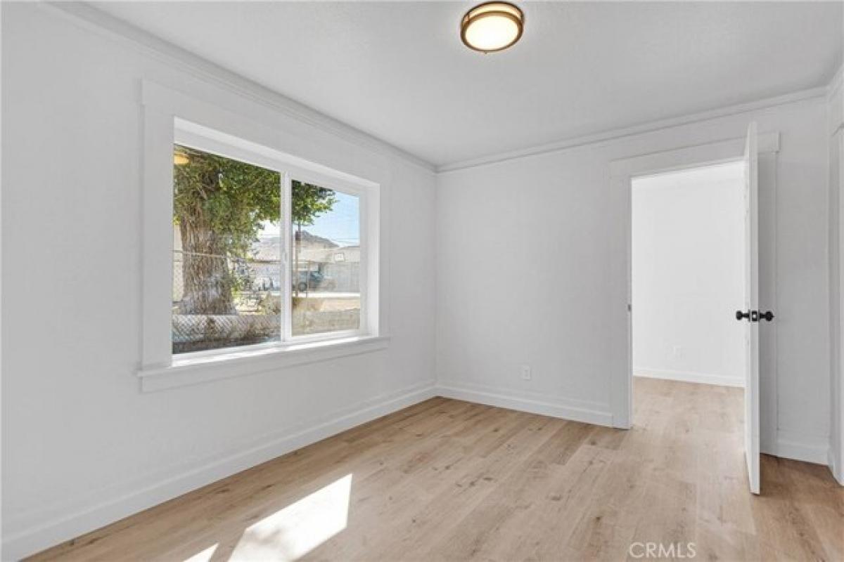 Picture of Home For Sale in Oro Grande, California, United States