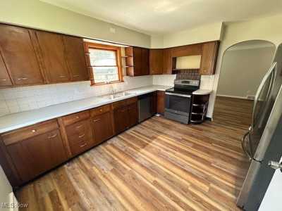 Home For Sale in Wickliffe, Ohio