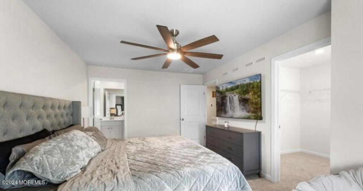 Picture of Home For Sale in Westampton, New Jersey, United States