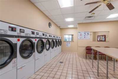 Home For Sale in Floral Park, New York