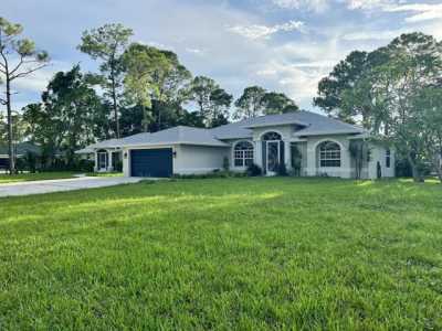 Home For Rent in Loxahatchee, Florida