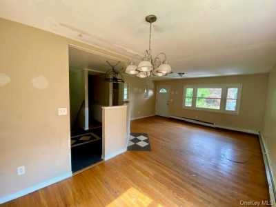 Home For Sale in Hurley, New York