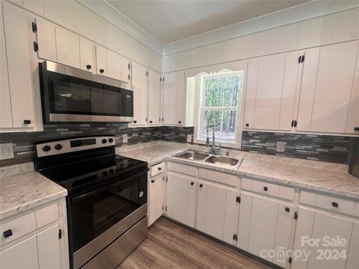 Picture of Home For Sale in Wadesboro, North Carolina, United States