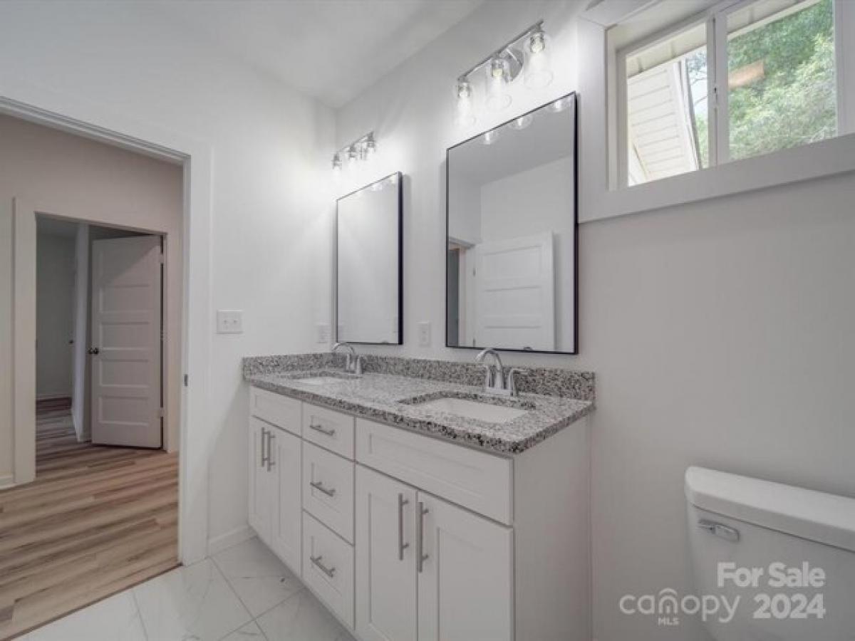 Picture of Home For Sale in Wadesboro, North Carolina, United States