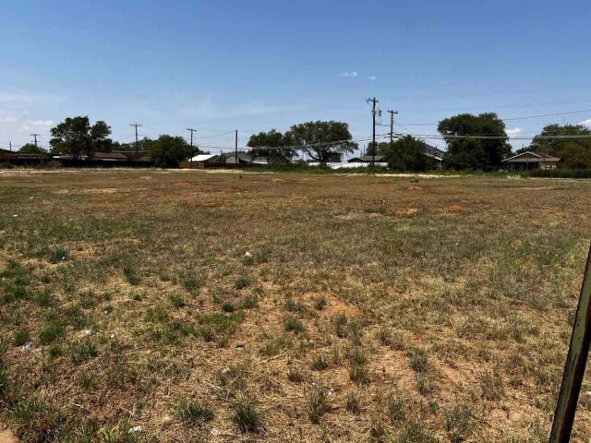 Picture of Residential Land For Rent in Lubbock, Texas, United States