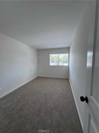 Home For Rent in Reseda, California