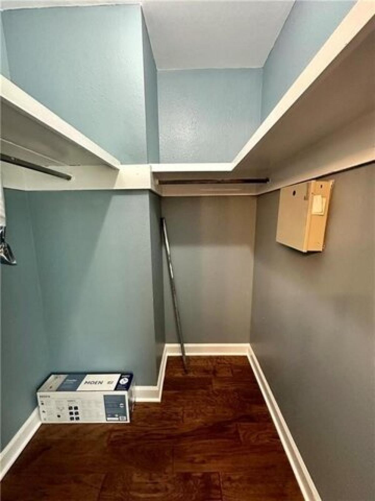 Picture of Home For Sale in Saraland, Alabama, United States