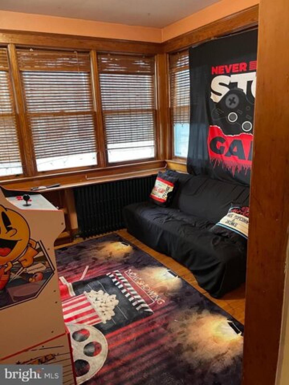 Picture of Home For Sale in Penns Grove, New Jersey, United States