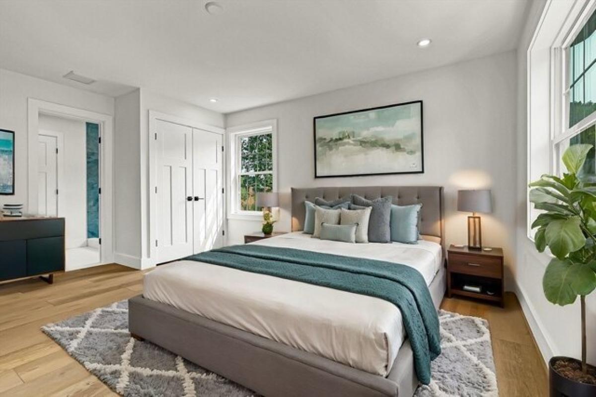 Picture of Home For Sale in Shrewsbury, Massachusetts, United States