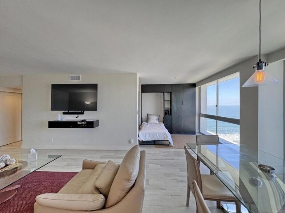 Picture of Home For Sale in Coronado, California, United States