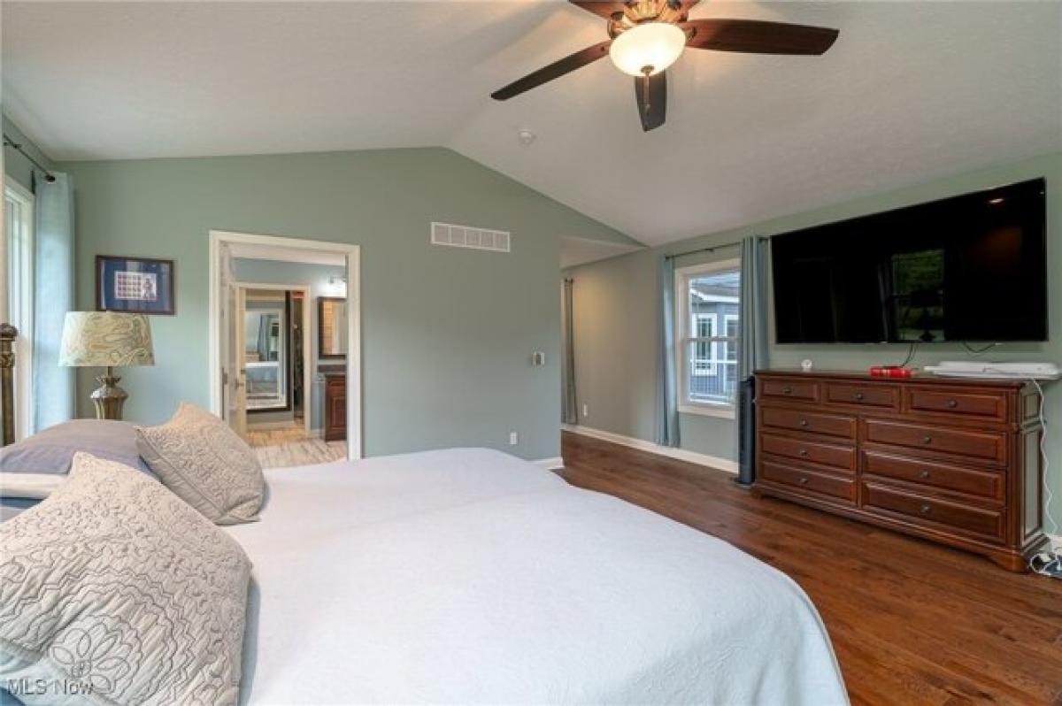 Picture of Home For Sale in Brecksville, Ohio, United States