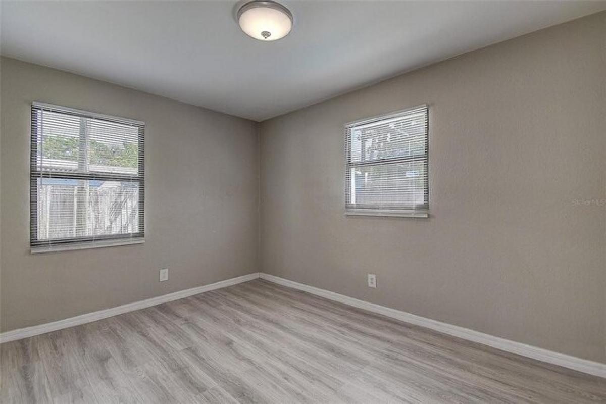 Picture of Home For Sale in Pinellas Park, Florida, United States