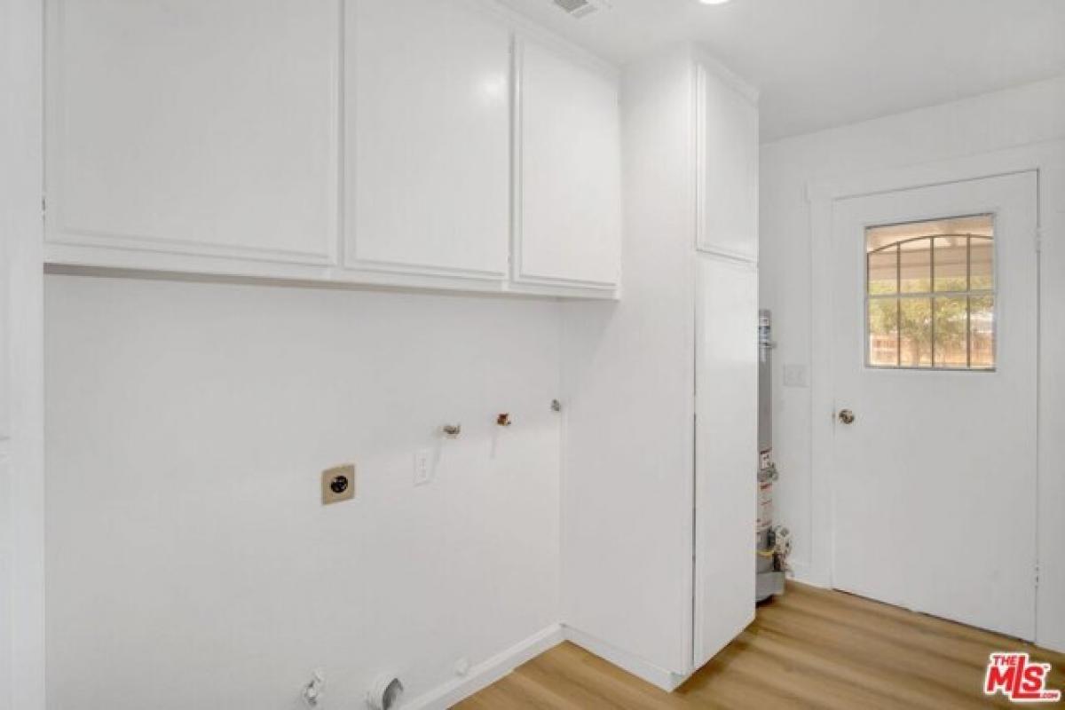 Picture of Home For Rent in Apple Valley, California, United States