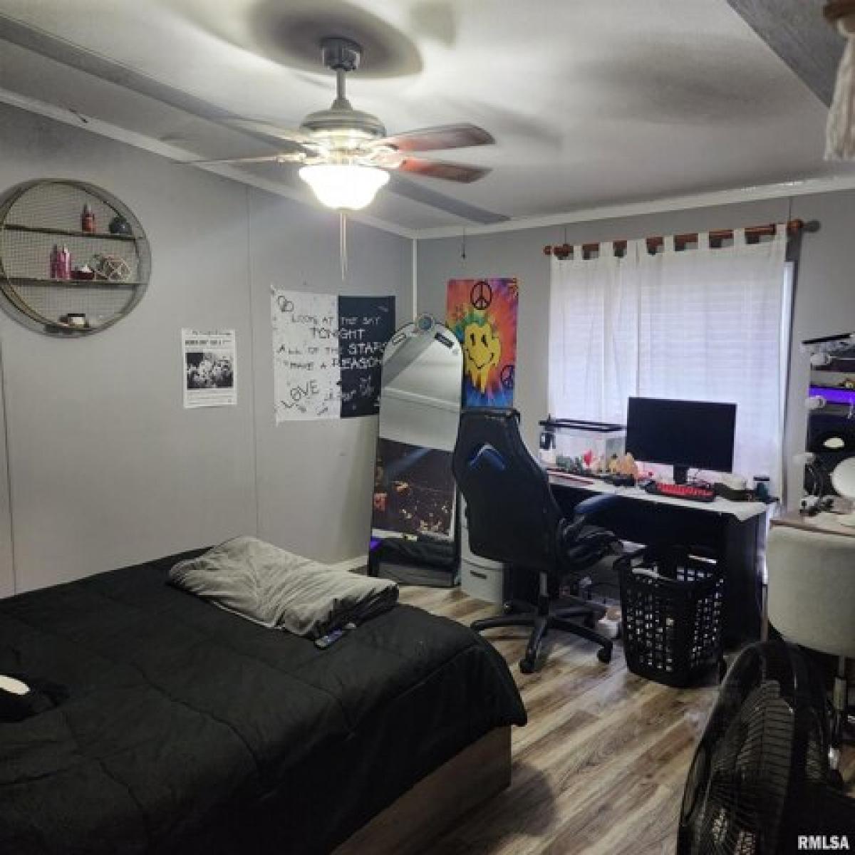 Picture of Home For Sale in Mount Vernon, Illinois, United States