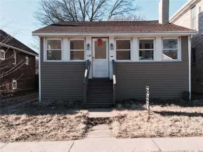 Home For Rent in Richmond Heights, Missouri