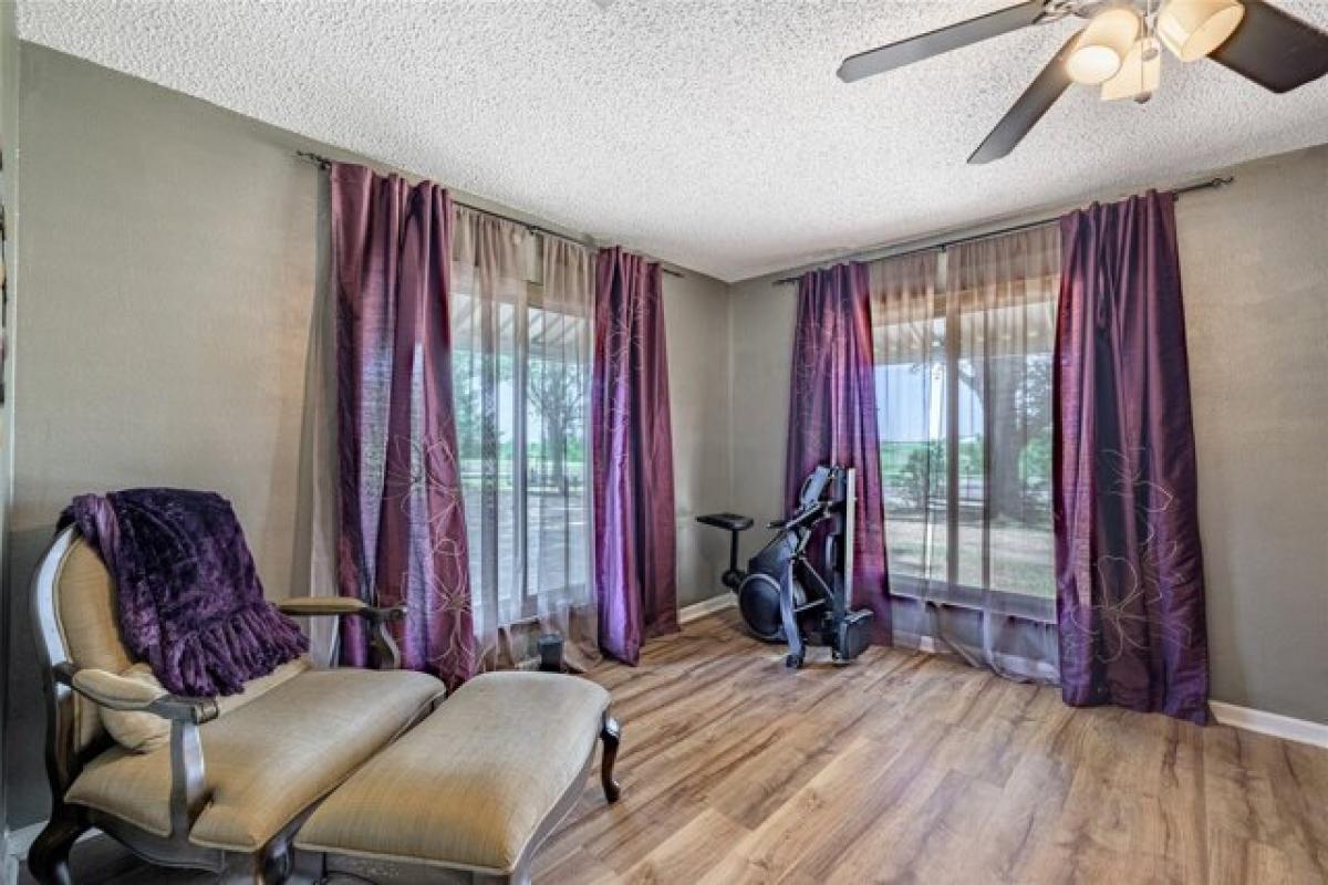 Picture of Residential Land For Sale in Brenham, Texas, United States