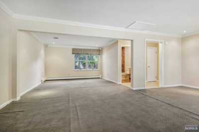 Home For Sale in Closter, New Jersey