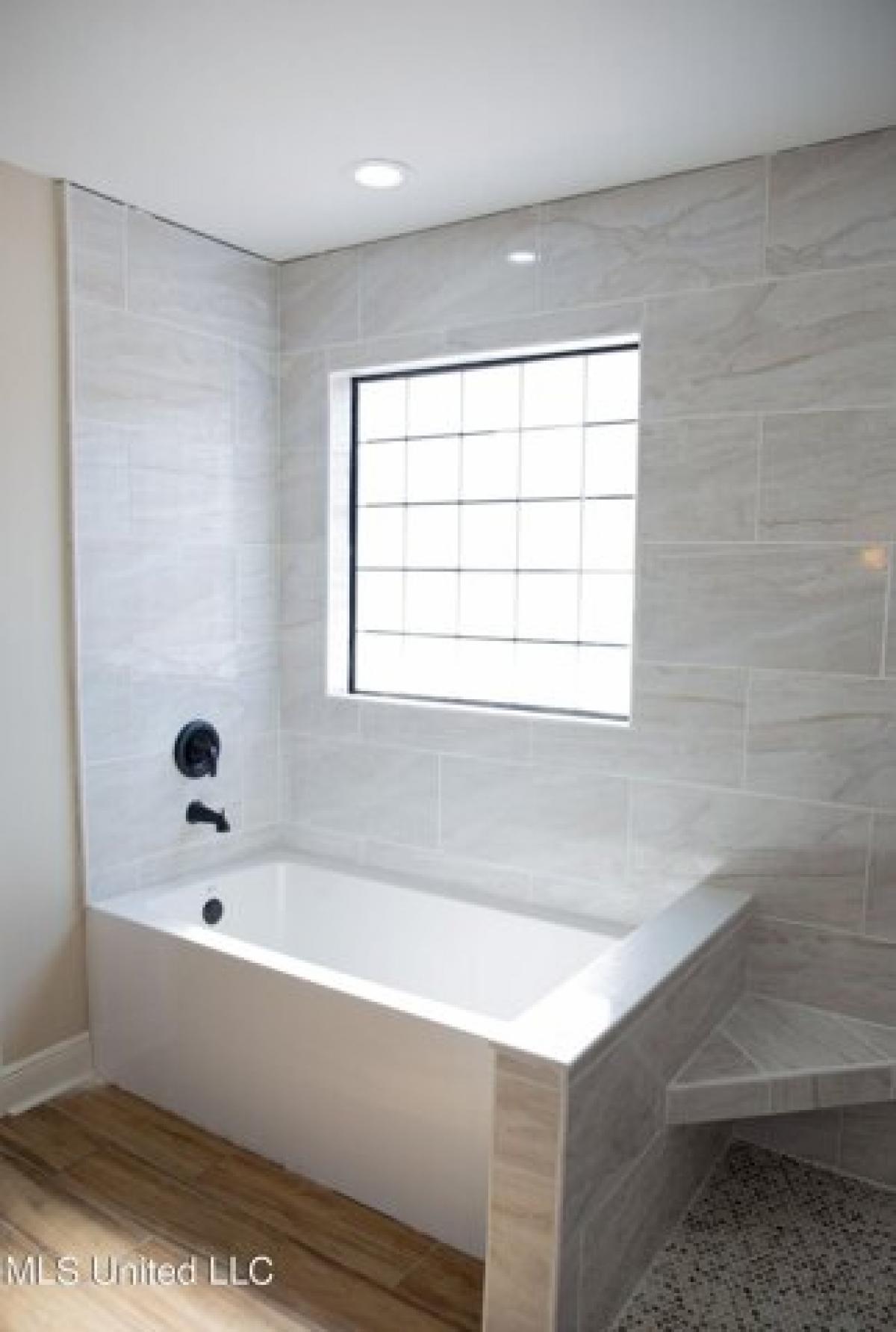 Picture of Home For Sale in Vancleave, Mississippi, United States