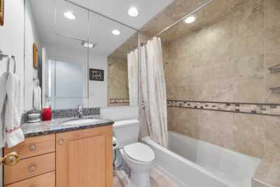 Home For Rent in Highland Park, Illinois