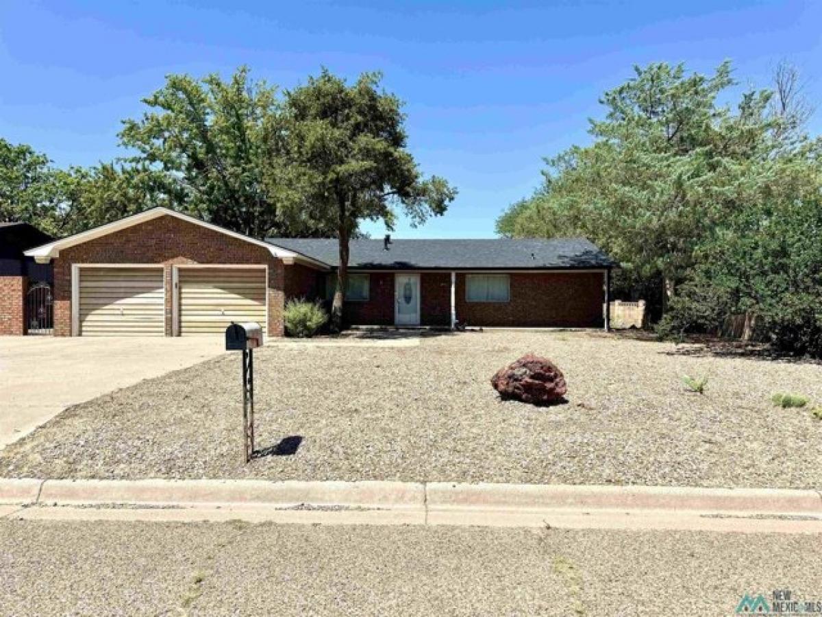 Picture of Home For Sale in Clovis, New Mexico, United States