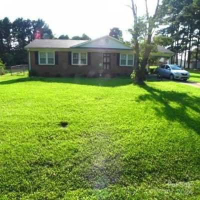 Home For Sale in Rockwell, North Carolina