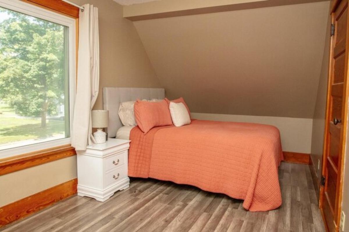 Picture of Home For Sale in Allison, Iowa, United States