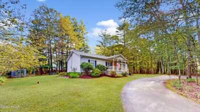 Home For Sale in Dingmans Ferry, Pennsylvania