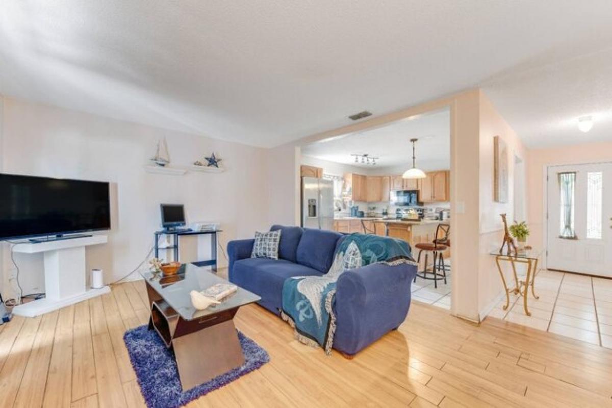 Picture of Home For Sale in Holly Hill, Florida, United States