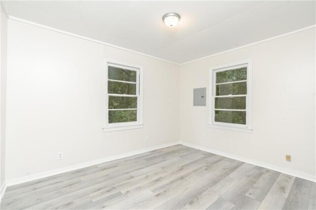 Picture of Home For Sale in Saraland, Alabama, United States