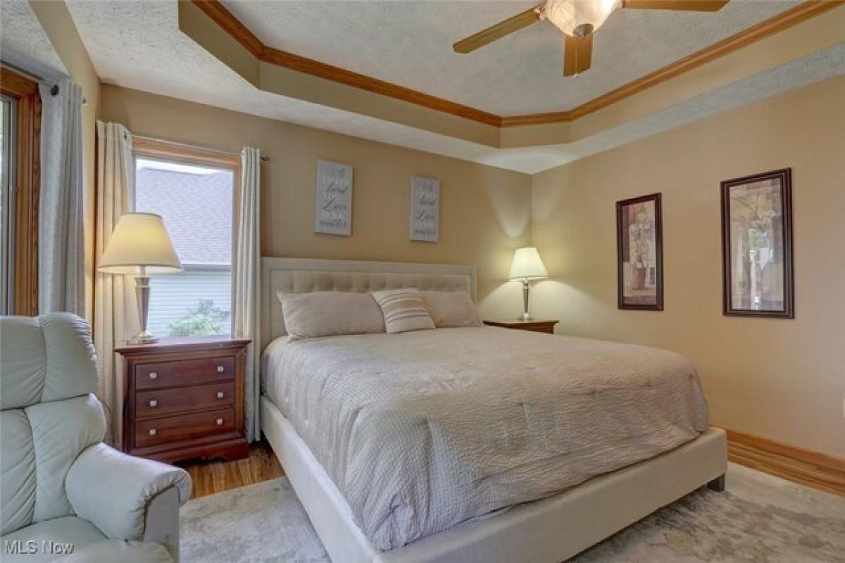 Picture of Home For Sale in Lorain, Ohio, United States