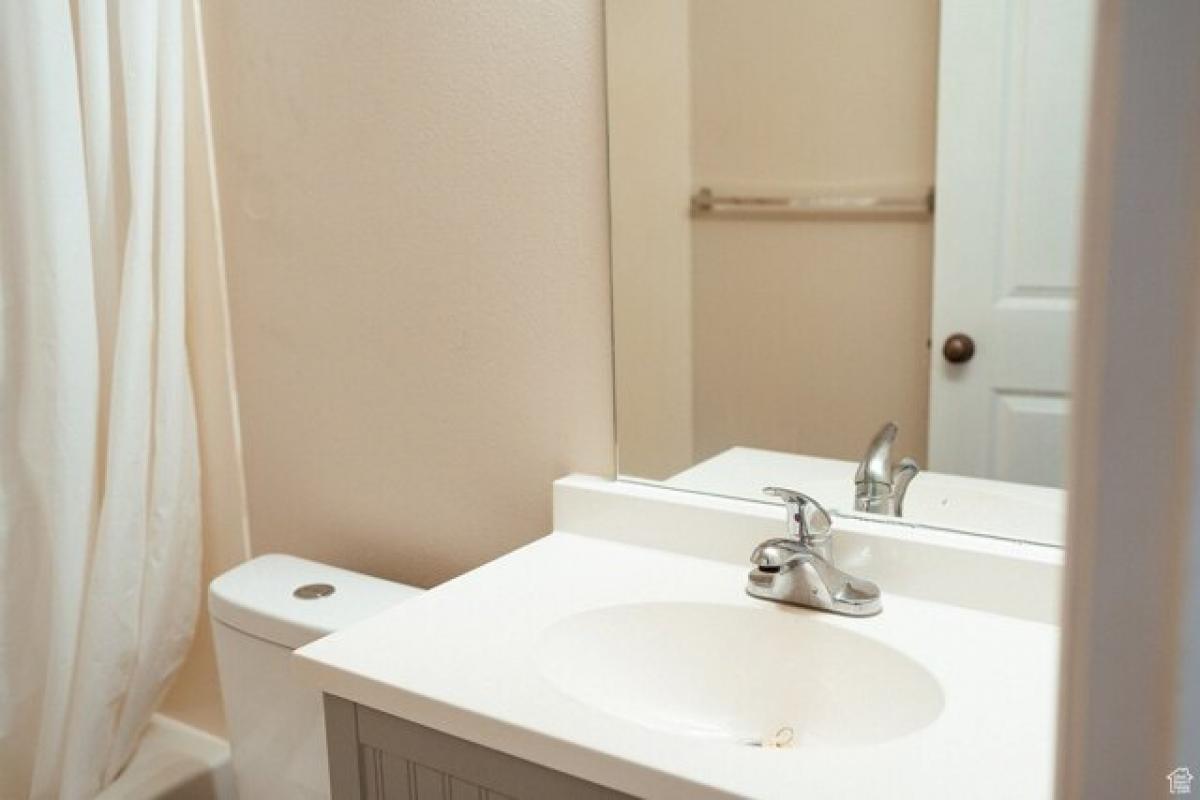 Picture of Home For Sale in Pleasant Grove, Utah, United States