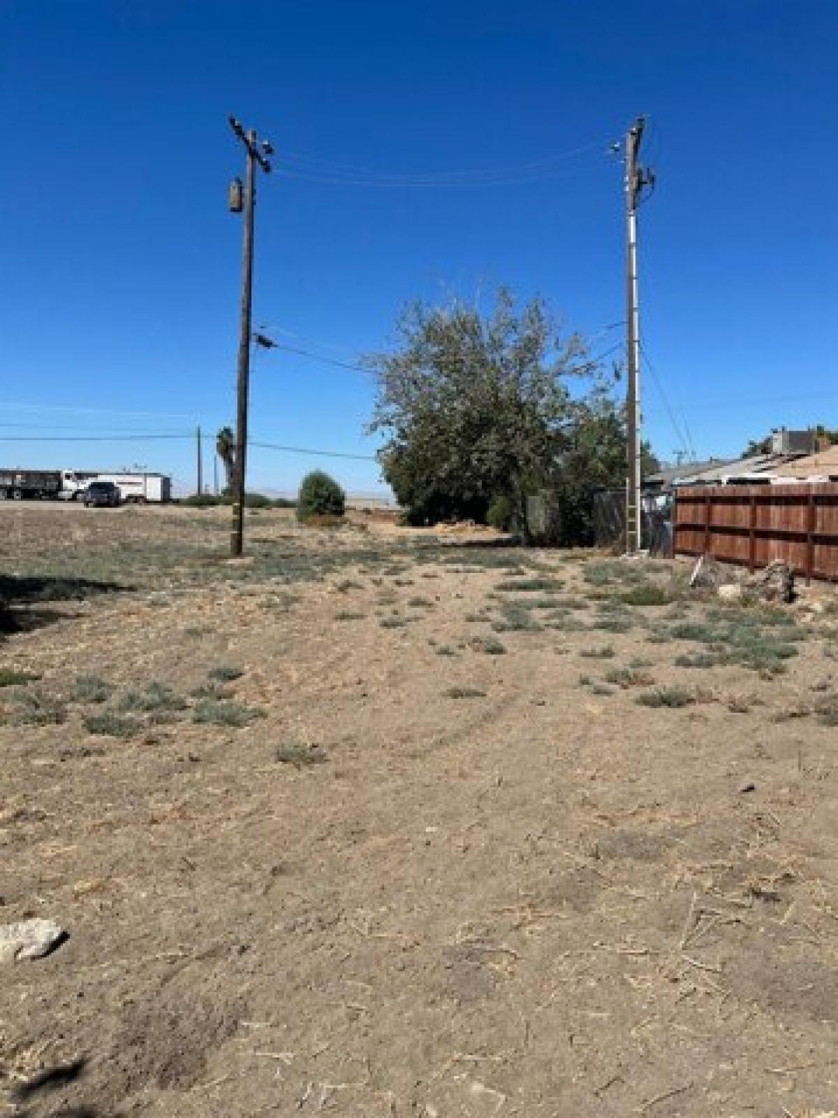 Picture of Residential Land For Sale in Firebaugh, California, United States