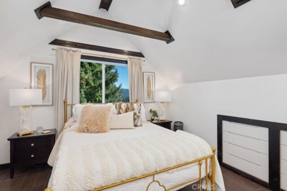 Picture of Home For Sale in Fawnskin, California, United States