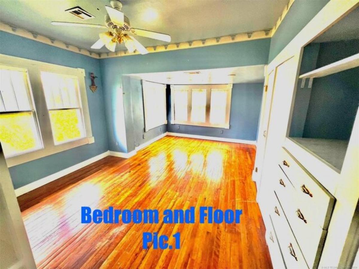 Picture of Home For Sale in Pawhuska, Oklahoma, United States