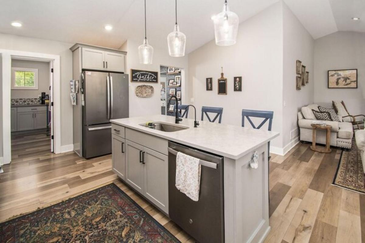 Picture of Home For Sale in Caledonia, Michigan, United States