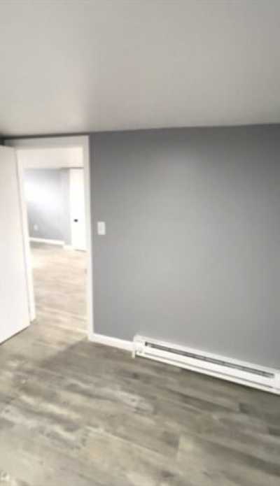 Home For Sale in Somerset, Massachusetts