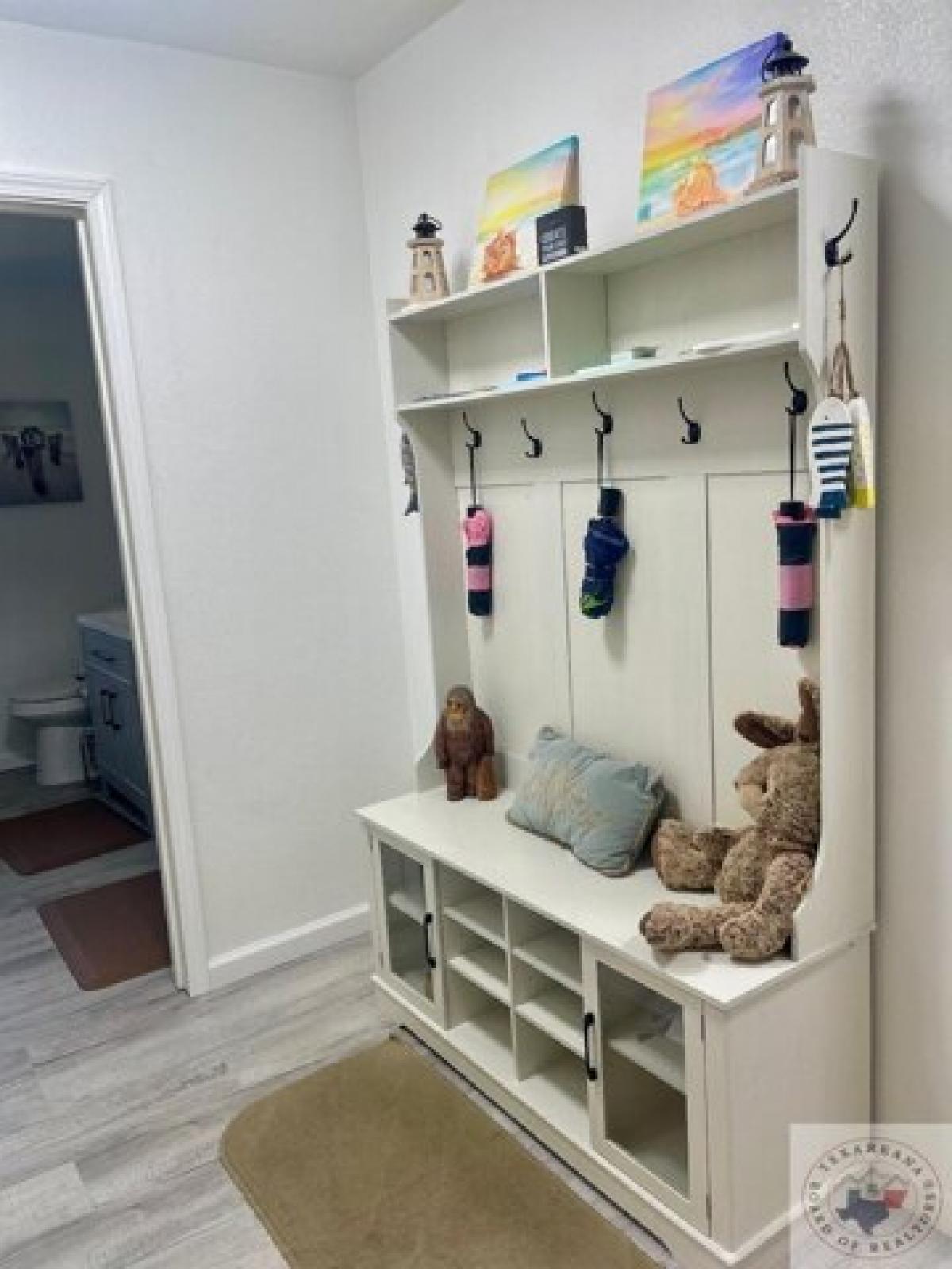 Picture of Home For Sale in Atlanta, Texas, United States