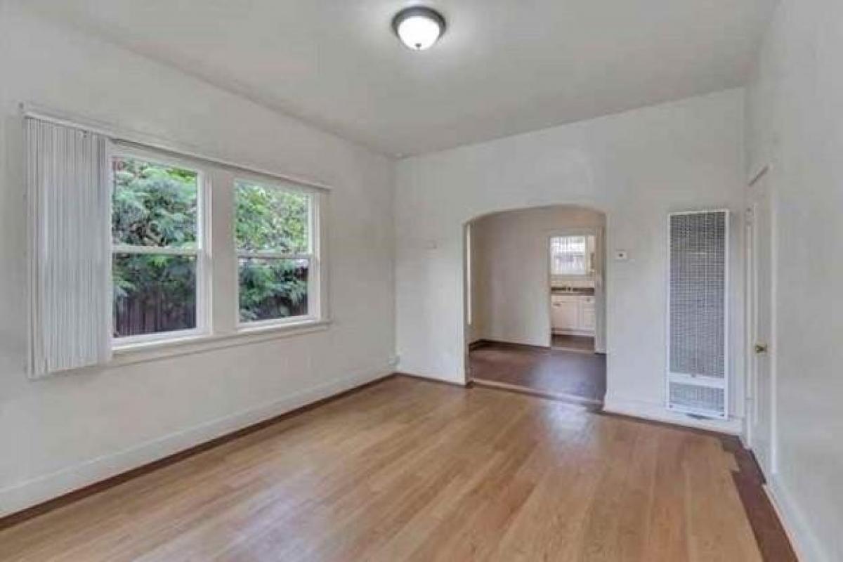 Picture of Home For Sale in Santa Cruz, California, United States