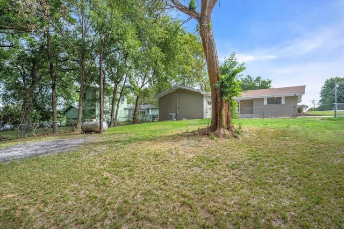 Picture of Home For Sale in Wills Point, Texas, United States