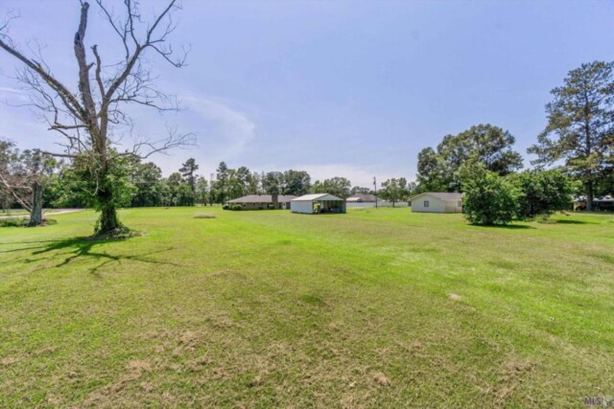 Picture of Home For Sale in Pride, Louisiana, United States