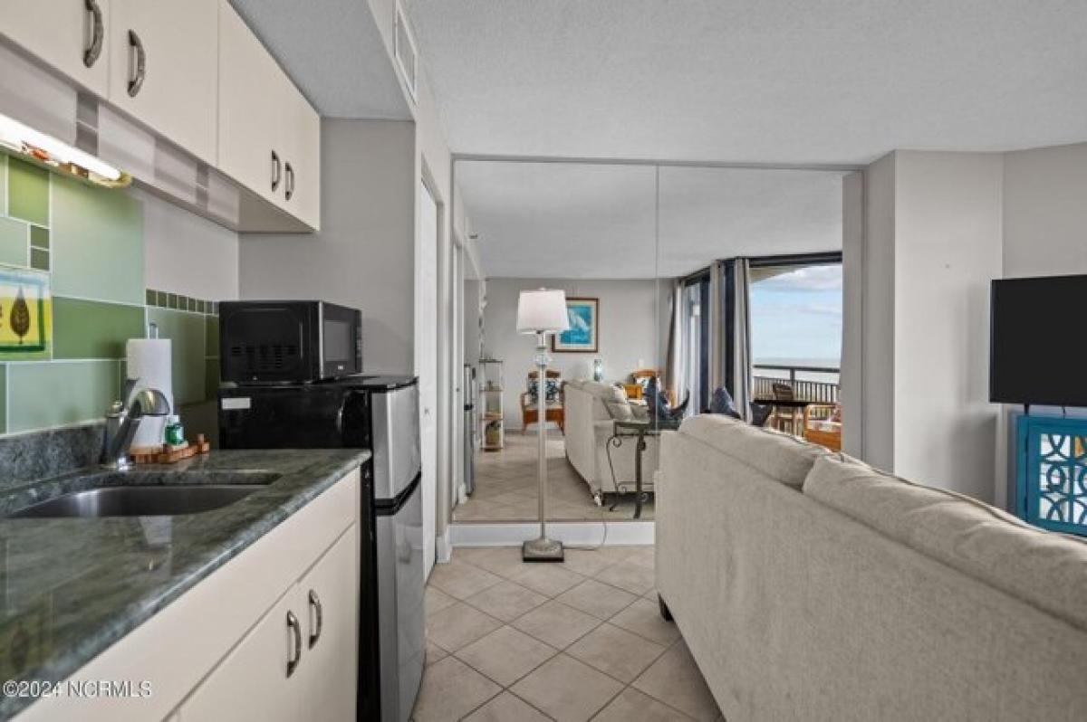 Picture of Home For Sale in Wrightsville Beach, North Carolina, United States